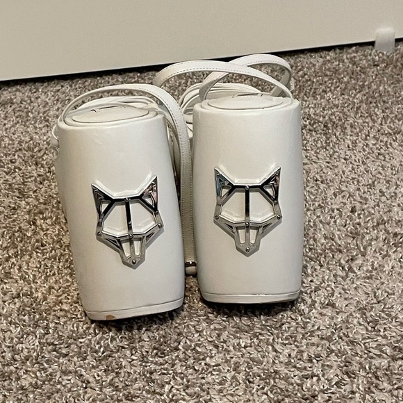 Naked Wolfe platform white strappy sandals style Mellow size 9 - Picture 3 of 9